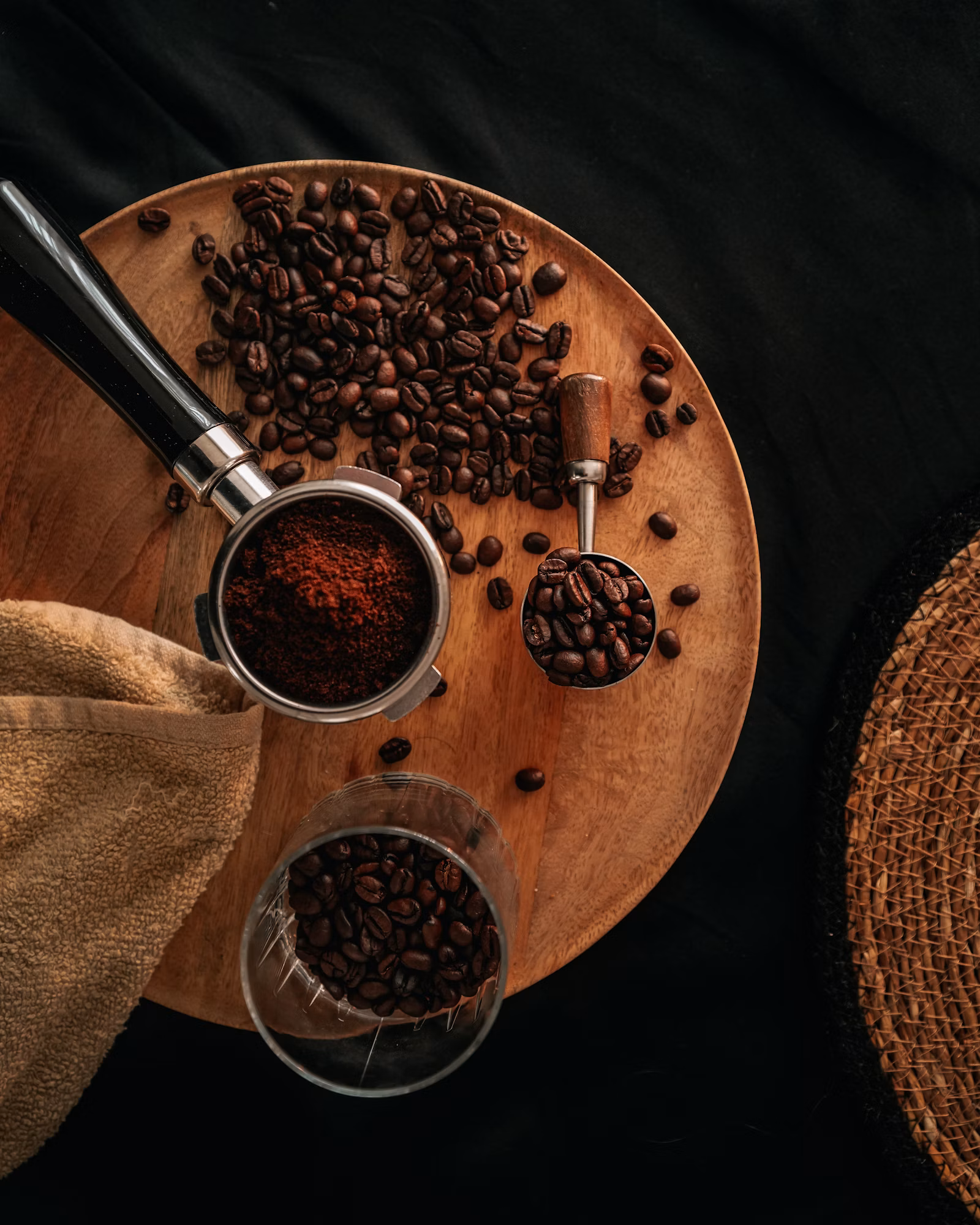 Café moulu montrant la texture d'une mouture pour AeroPress